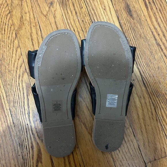 Old Navy Soft Twist Sandal in Black - Size 7 - Picture 4 of 5